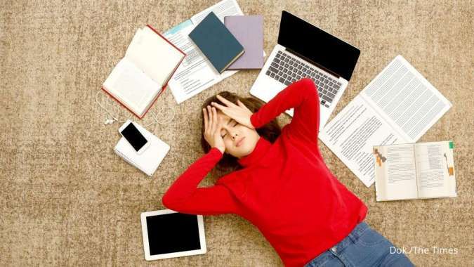 5 Tanda Anak Remaja Sedang Stres, Begini Cara Membantunya dengan Tepat