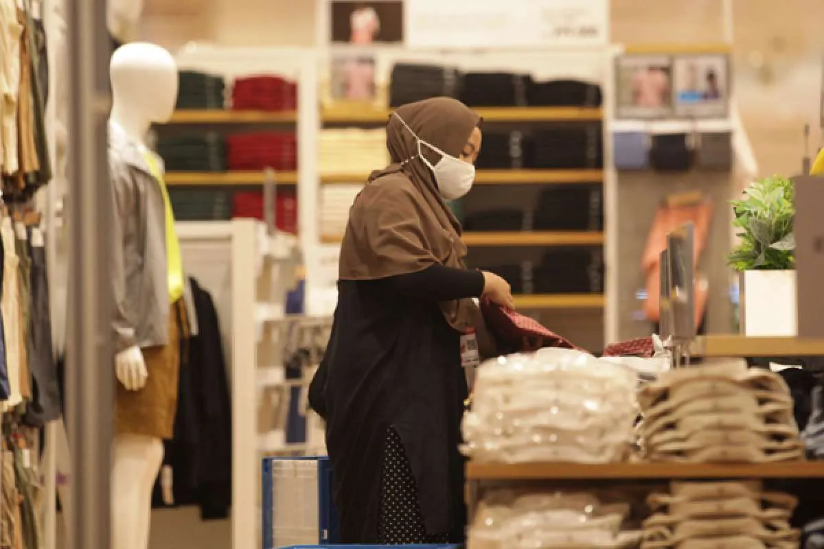 Mandiri Institute: Kunjungan ke pusat perbelanjaan awal April telah capai 128%