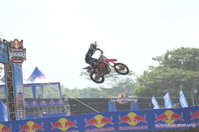 Seri Kedua Rangkaian Kratingdaeng Supercrosser 2024 Dirtwar Energy di Tulungagung