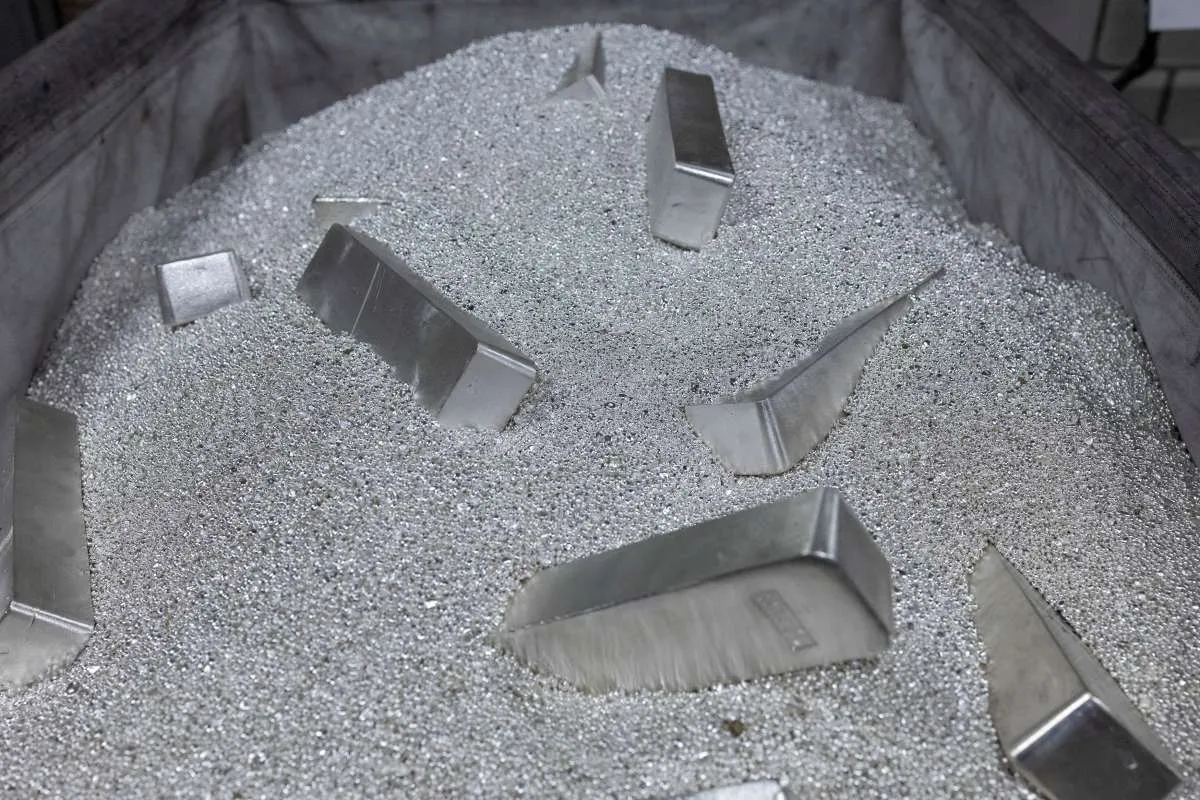 Lonjakan Harga Perak 6% Lebih: Pelarian Dana ke Safe Haven Berlanjut?