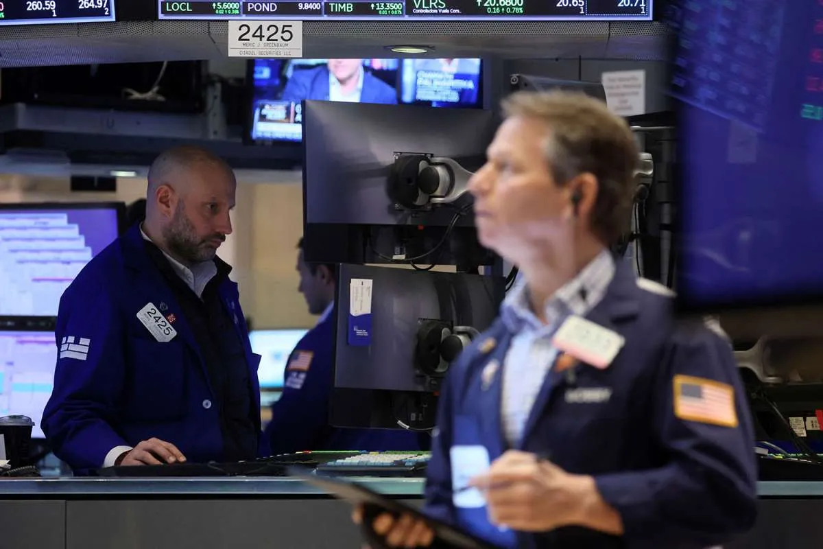 Wall Street Menguat Disokong Meredanya Kekhawatiran Terkait The Fed dan Default Rusia