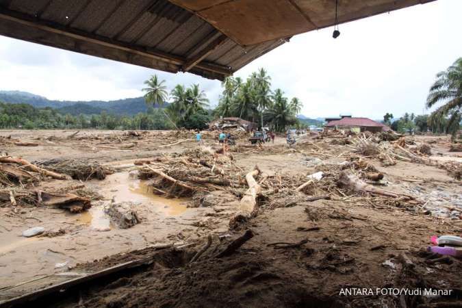 Kayu Gelondongan Terbawa Banjir di Sumut, Ini Penjelasan Kemenhut 