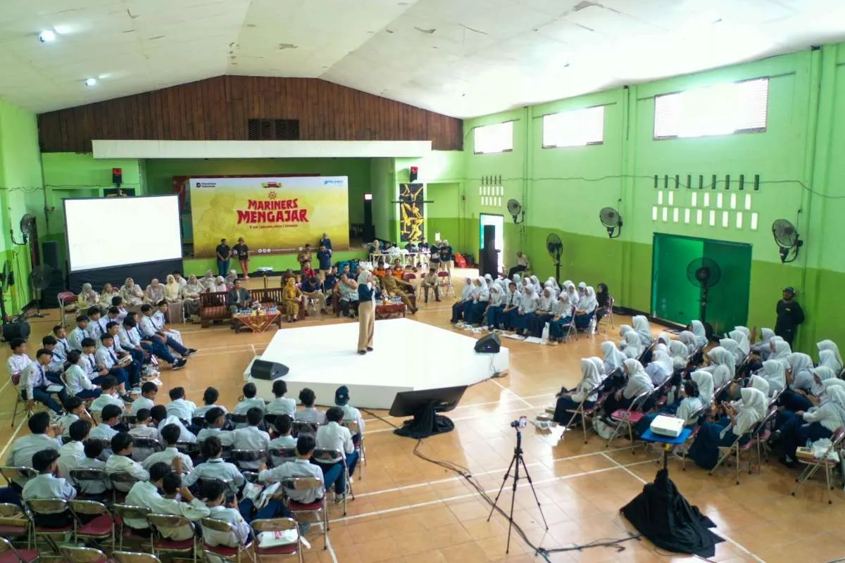 Pelindo Marine Gelar Mariners Mengajar, Ajak Pelajar Lestarikan Bumi Majapahit