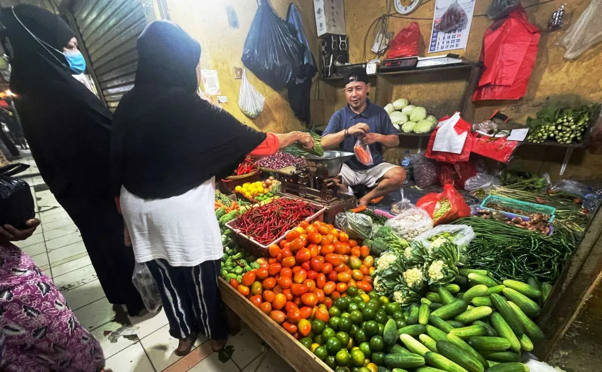 Konsumsi Masyarakat Masih Tertekan, Meski Inflasi dan Harga Pangan Turun