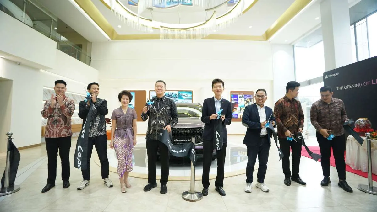 LEPAS Resmikan Showroom Ketiga di Bekasi, Perkuat Jaringan Kendaraan Listrik Premium