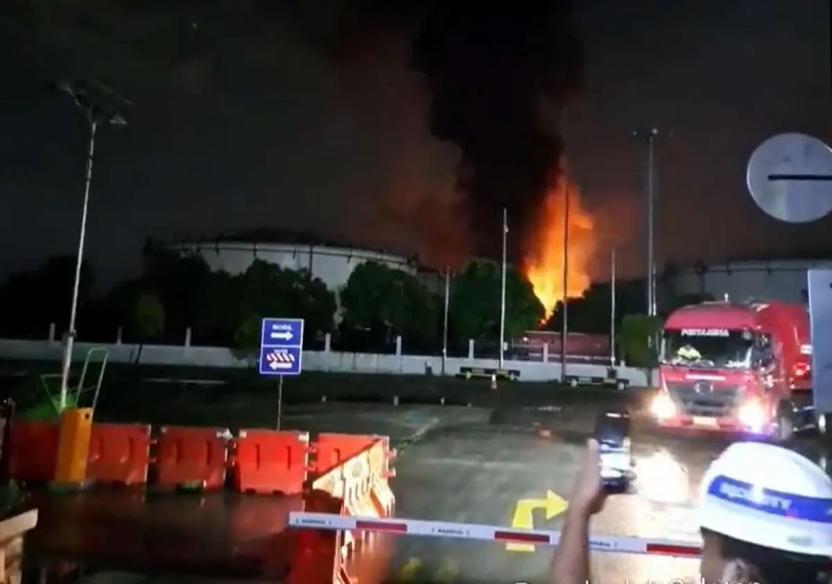 BREAKING NEWS! Depo Pertamina Plumpang Mengalami Kebakaran 