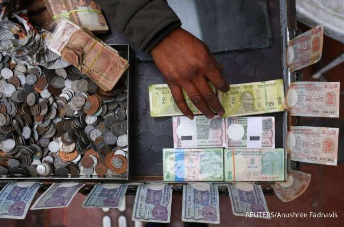 Rupee India Cetak Rekor Terendah, Perang Timur Tengah Picu Tekanan Ganda
