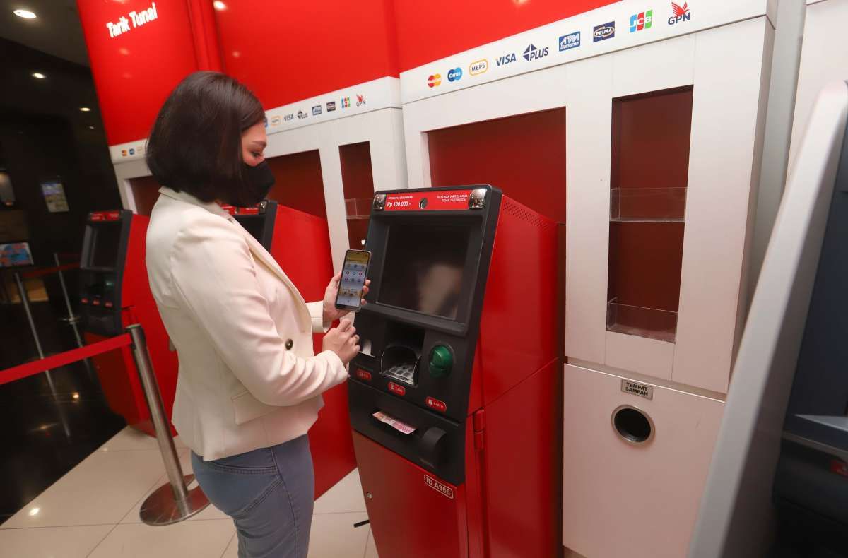 Layanan Tarik Tunai Tanpa Kartu Antar Bank