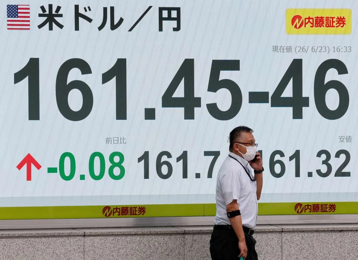 Valas Utama Tertekan Kebijakan The Fed, Yen Jepang Paling Undervalued