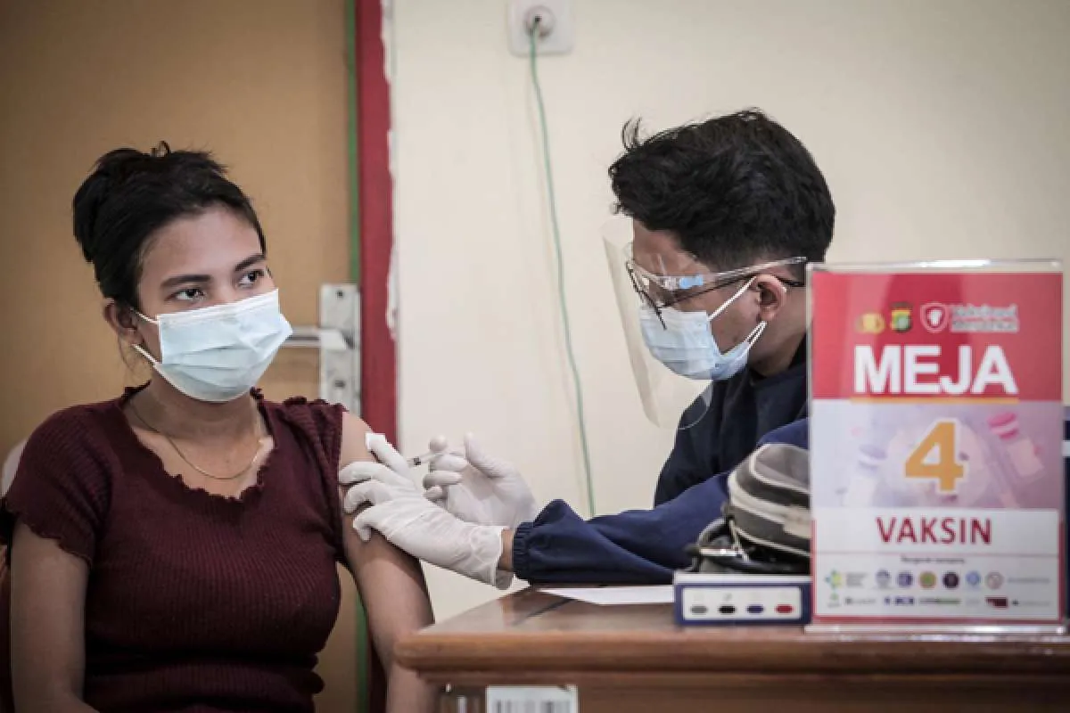 Menkes buka kemungkinan pemberian vaksin booster untuk publik berbayar