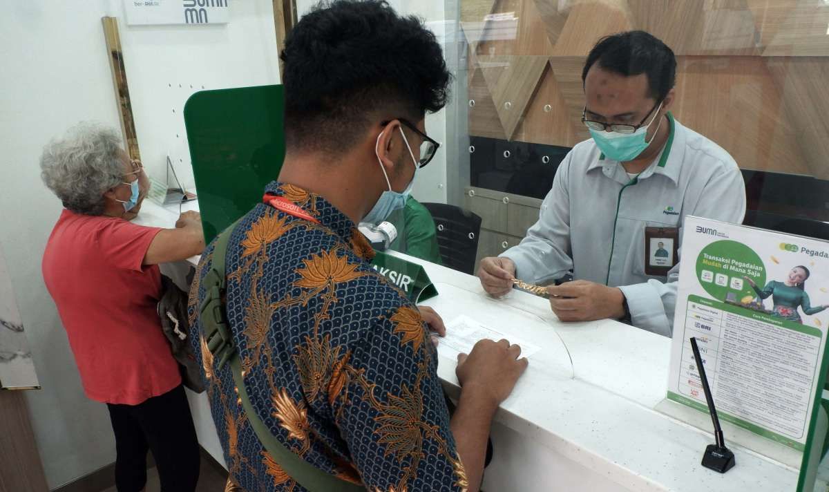 Hidup Makin Sulit, Bisnis Gadai Melejit