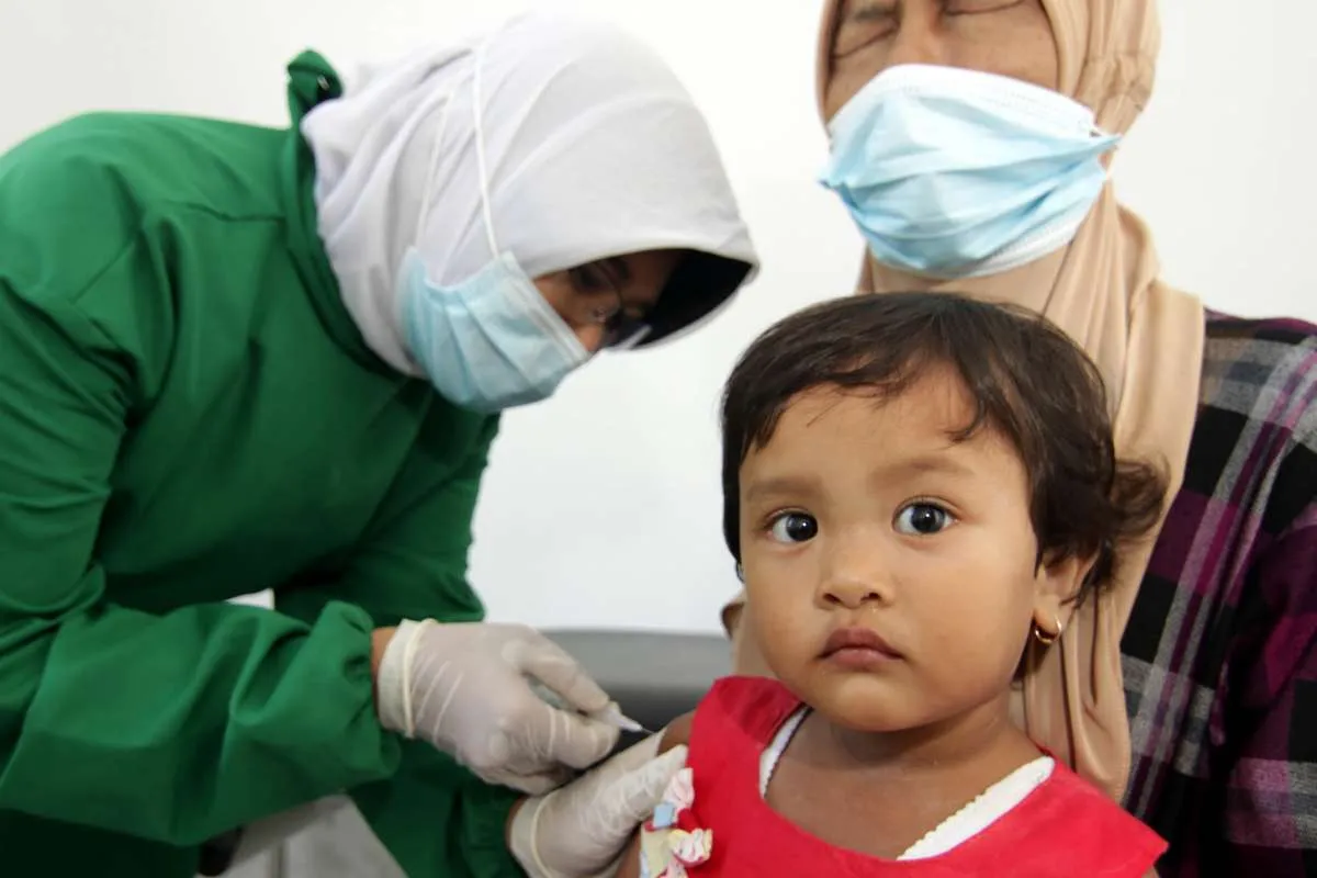 Daftar 14 Jenis Imunisasi Dasar Lengkap untuk Anak dan Jadwal Pemberiannya