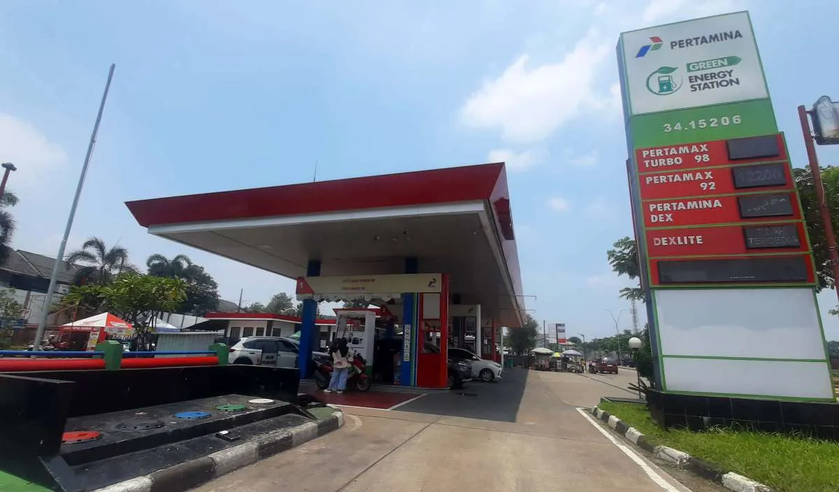 Batal Diserap SPBU Swasta, Pertamina Tenggak Sendiri BBM Pasokan Impor 