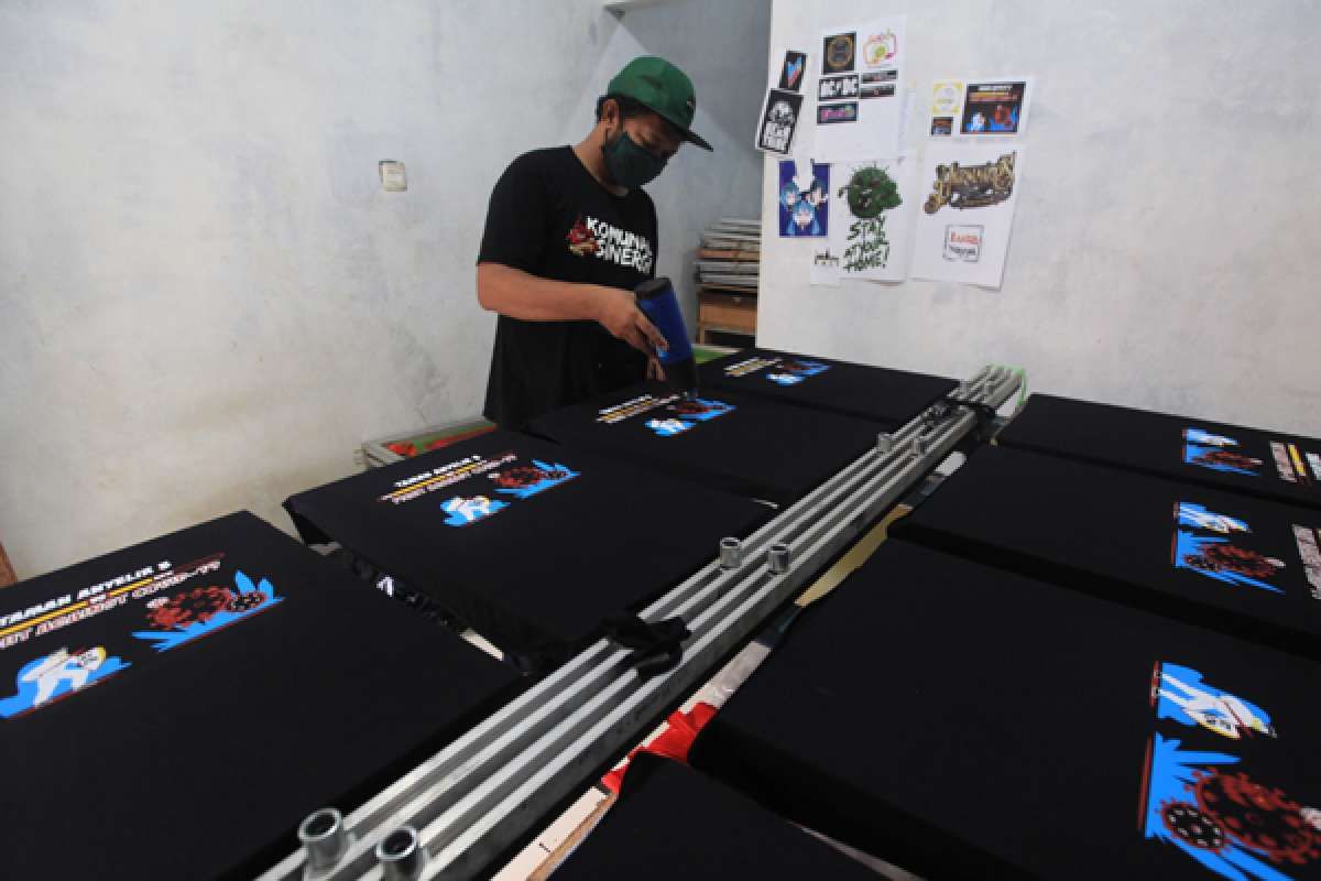 Kaos tematik Covid-19