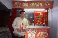 Kebab Berkembang Berkat Karyawan