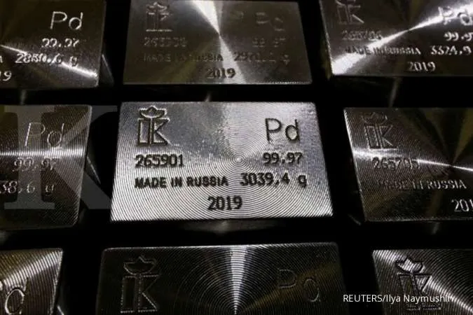 Supply woes push palladium to record high, gold up more than 1%