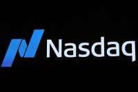 Nasdaq Tertinggal dari S&P 500 dan Dow, Kekhawatiran AI Guncang Saham Teknologi