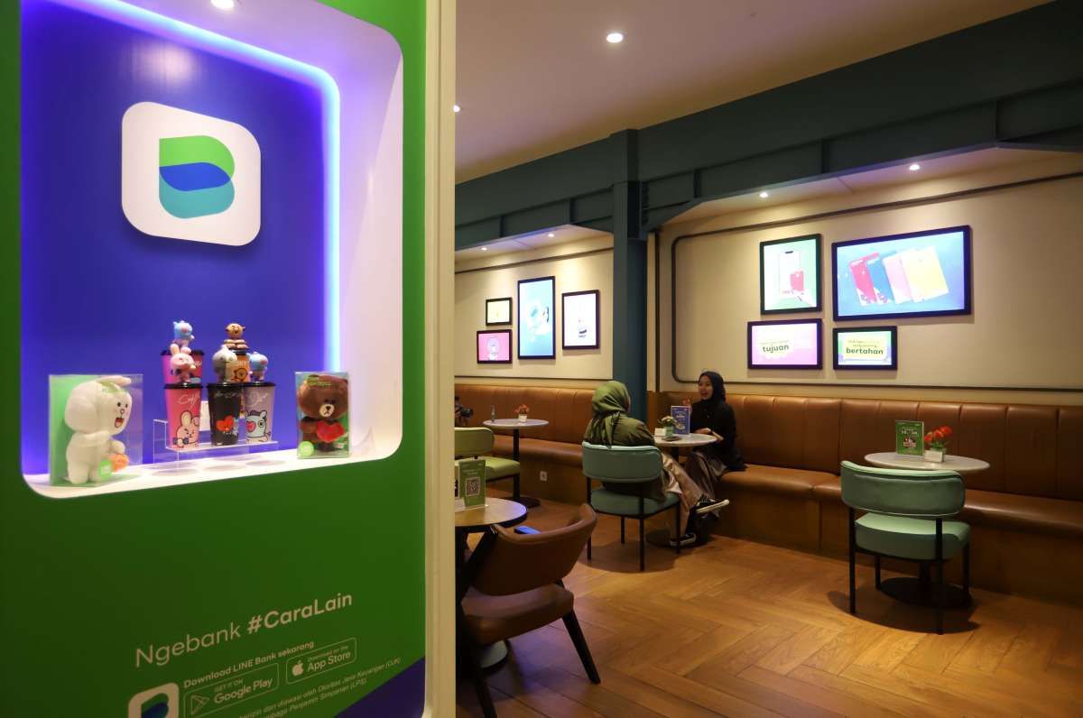Branding Karakter LINE Bank di Bioskop CGV