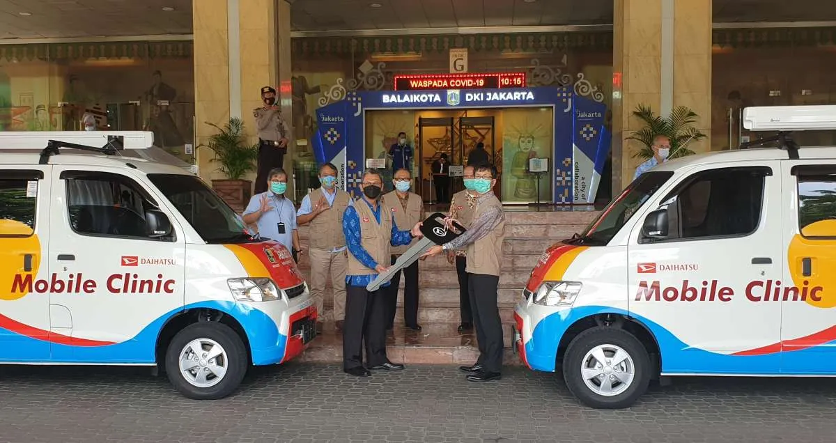Sejumlah APM modifikasi mobilnya untuk keperluan medis