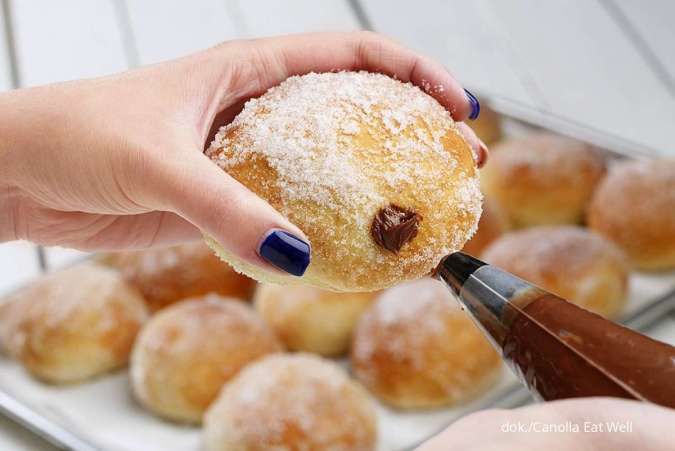 Resep Donat Bomboloni ala Italia, Krim Cokelatnya Meledak di Mulut!