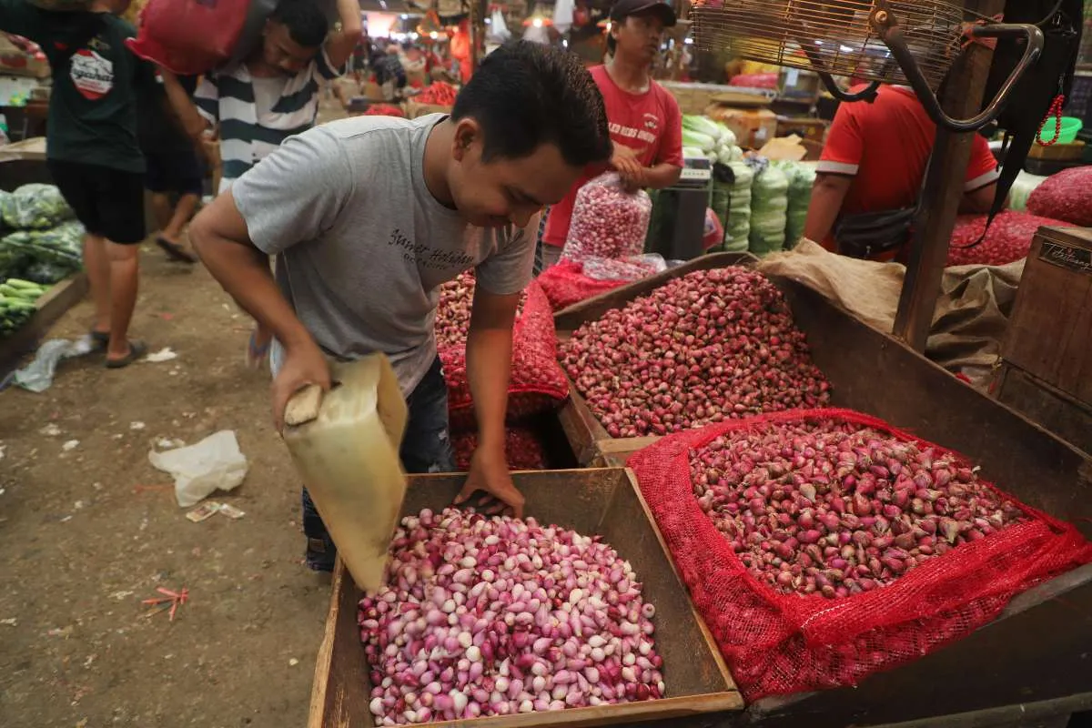 Harga Pangan Terkini di NTT 20 Desember 2024: Bawang Merah dan Ikan Tongkol Naik
