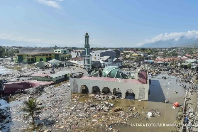 66 foreign tourists in C. Sulawesi declared safe, 5 still unknown: BNPB 