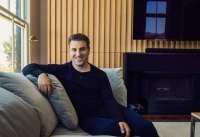 Kisah Brian Chesky: Sukses Jadi CEO Airbnb dengan Modal Tiga Kasur Angin