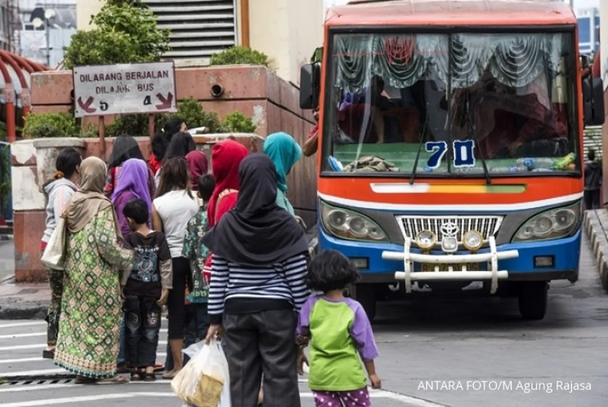 Harga BBM turun, tarif transportasi tak berkutik
