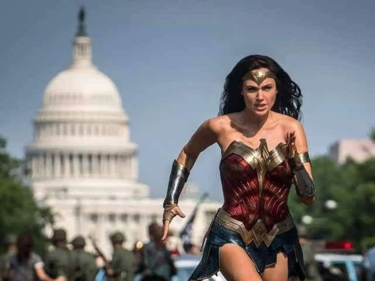 Jadwal film bioskop film Wonder Woman 1984 ditunda lagi, begini respon Gal Gadot
