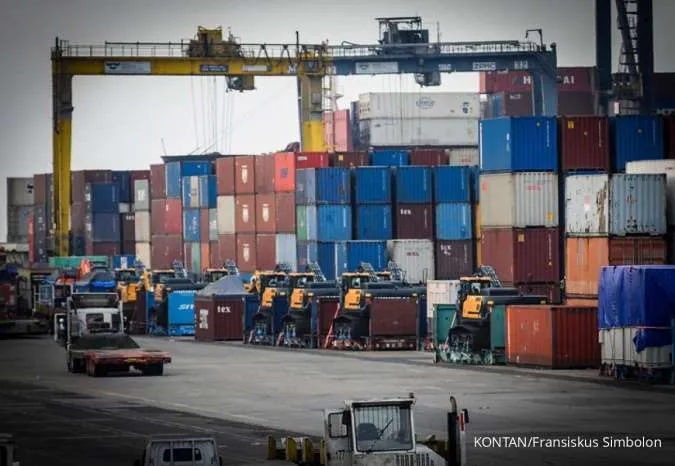 Indonesia Trade Surplus Narrows to US$ 2.41 Billion in November, Misses Expectations