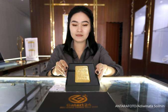 Melonjak, Cek Harga Emas Antam Hari Ini Jumat 2 Januari 2026