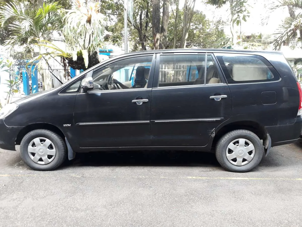 Lelang mobil dinas Innova & Oddesey di Jakarta, murah mulai Rp 45 juta