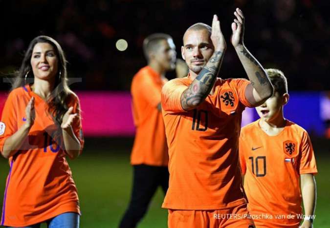 Gelandang Belanda Wesley Sneijder pensiun