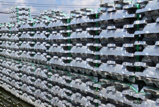 Kenaikan produksi mulai mengancam aluminium