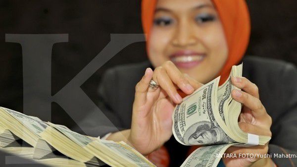 Dua penyebab mengapa rupiah terjerembab di 12.000 