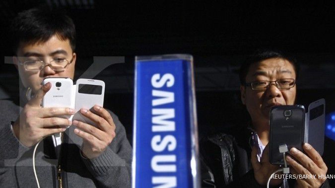 Samsung rilis ponsel Galaxy Round layar melengkung