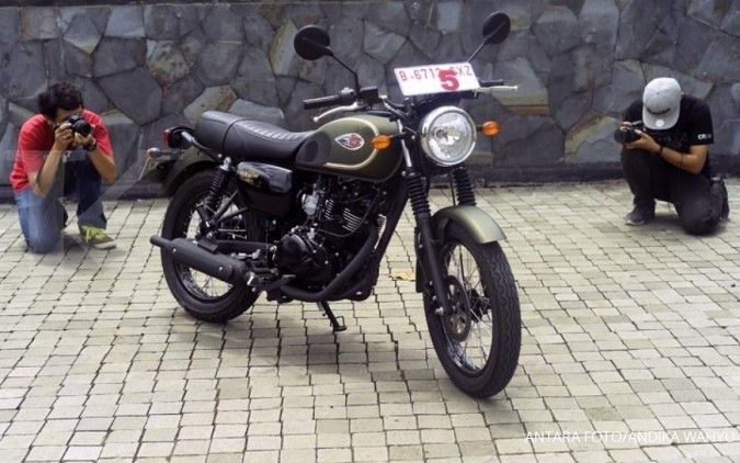 Kawasaki menambah varian motor retro W175, hadir model cafe racer
