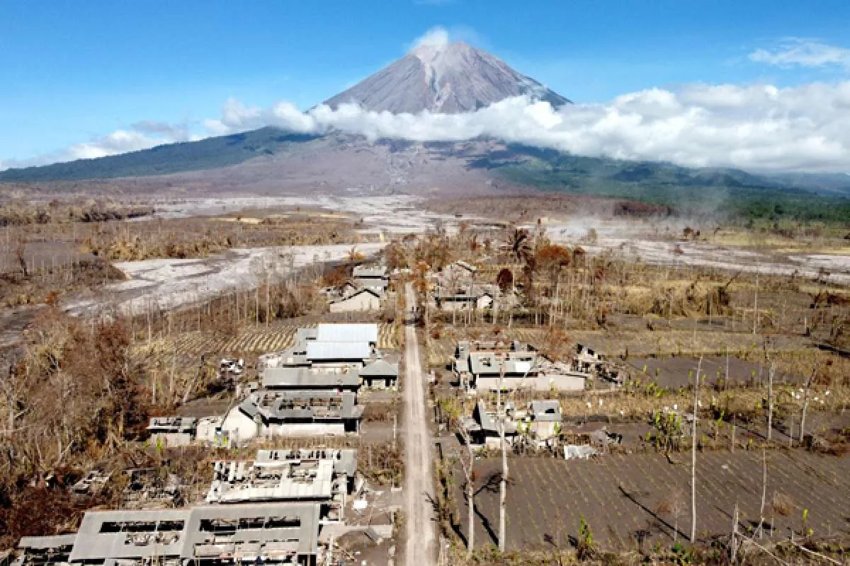 Korban Meninggal Pasca Erupsi Semeru Bertambah Menjadi 51 Jiwa