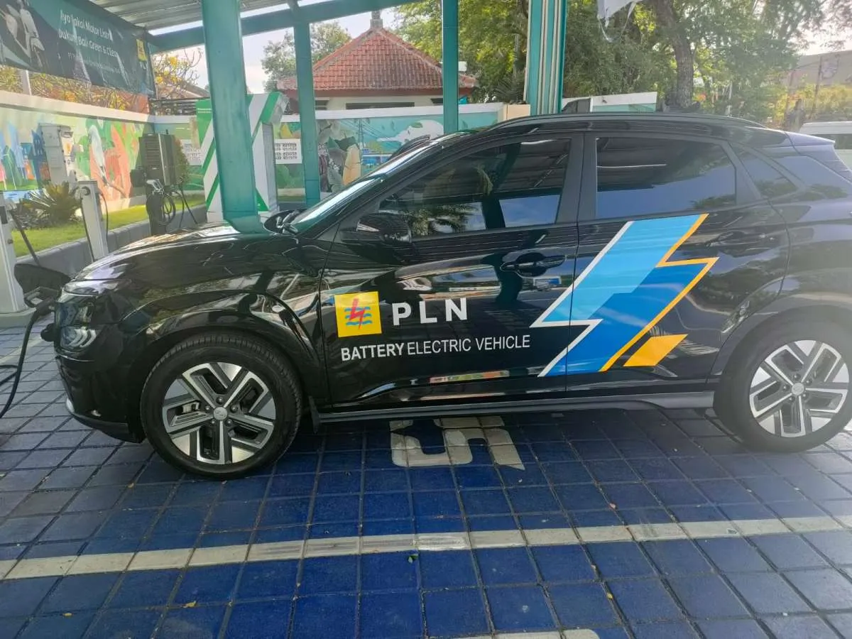 PLN Resmikan SPKLU Pertama di Singkawang