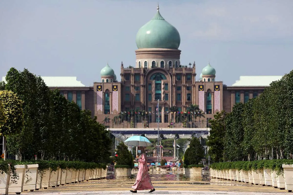 3 Menteri dan 1 wakil menteri Malaysia terjangkit virus corona