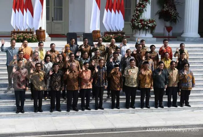 Indonesia president names Gojek co-founder as education minister