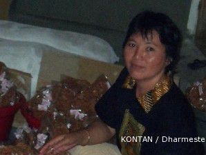 Kustinah ingin memperluas pasar di Jakarta dan merambah ritel modern (3)