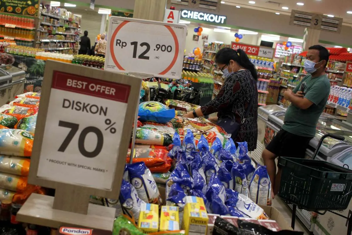 Survei BI: Porsi Pendapatan Konsumen untuk Konsumsi Capai 75,4%