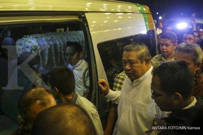 Jenazah Ani Yudhoyono diterbangkan ke tanah air