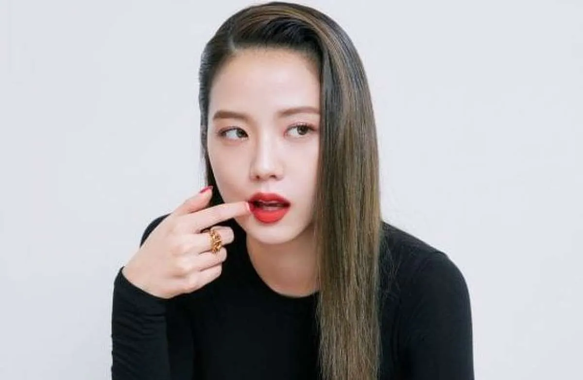 Jisoo BLACKPINK antusias kolaborasi dengan Selena Gomez, bahas popularitas di Youtube