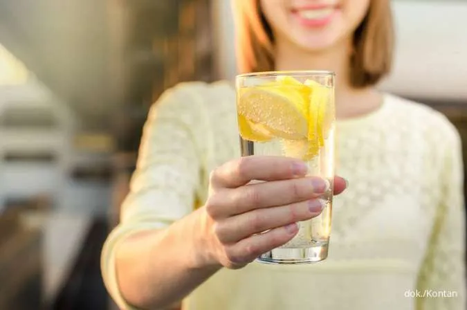 5 Manfaat Minum Air Lemon bagi Kesehatan, Salah Satunya Cegah Batu Ginjal