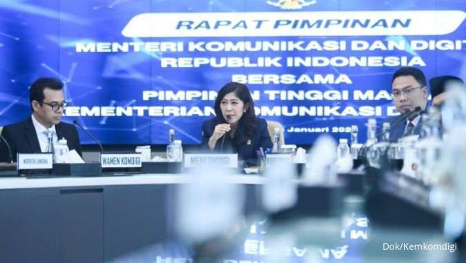 Menkomdigi Meutya Hafid Tegaskan Pentingnya Kekompakan di Rapat Pimpinan Perdana