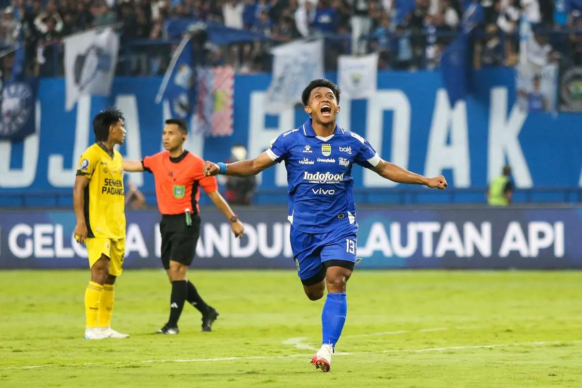 Persib Bandung Kalahkan Semen Padang di Laga Pertama Super League 2025-2026