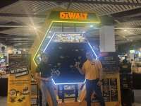 Kawan Lama dan Dewalt Perkuat Distribusi Alat Kerja untuk Industri dan Hobi