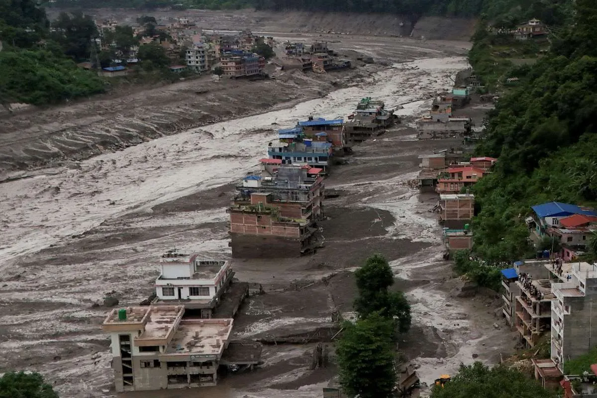 Banjir Dahsyat Nepal Tewaskan 162 Orang, Tim Penyelamat Masih Cari Korban Hilang